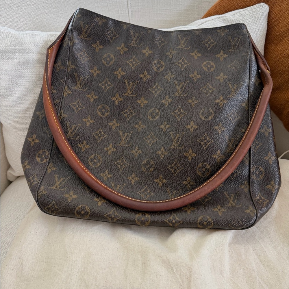 Louis Vuitton Classic Monogram Hobo Bag
Vintage from Paris